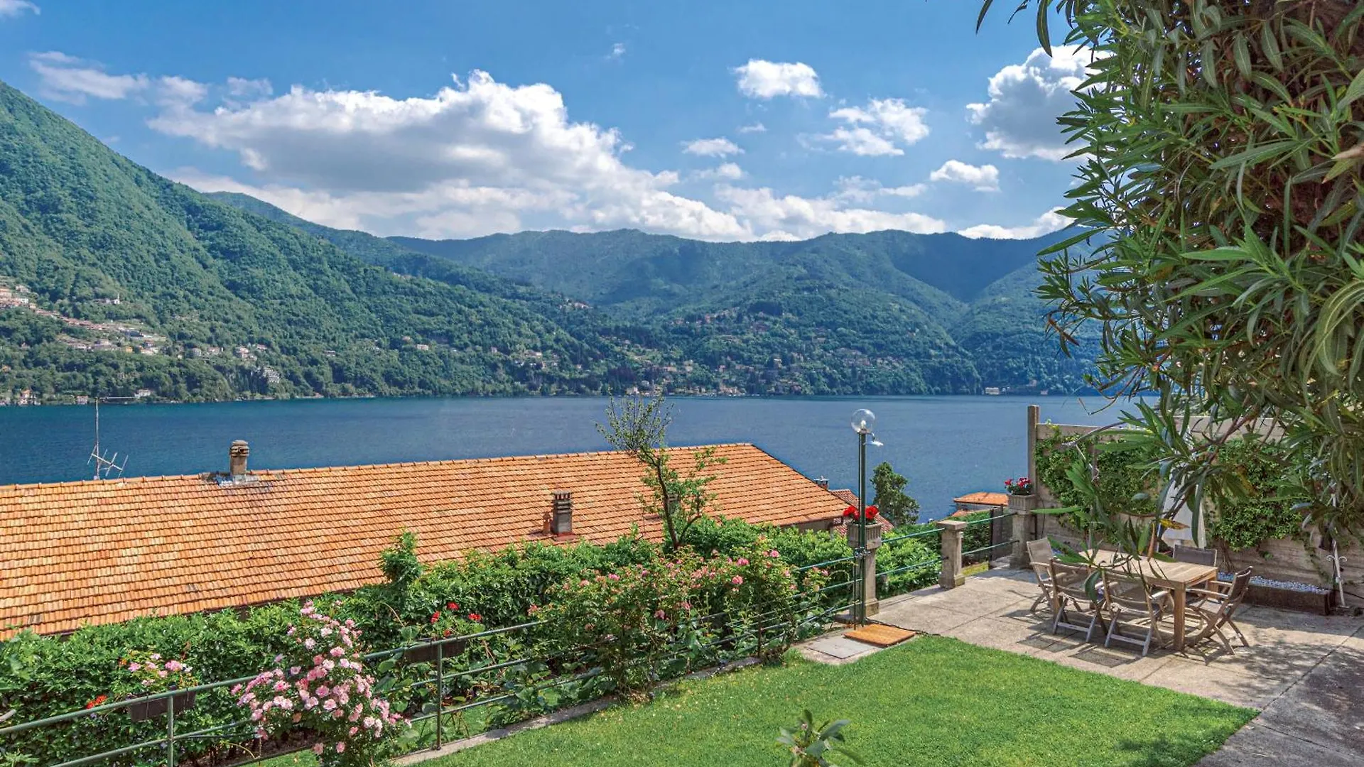 Casa Bambu - Splendida Vista Lago E Posto Auto Laglio 0*,
