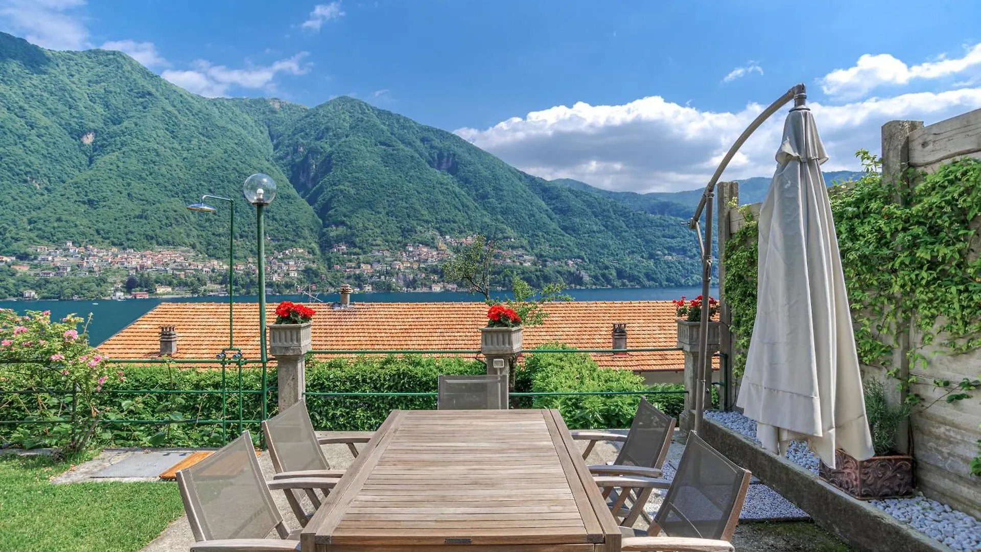 Casa Bambu - Splendida Vista Lago E Posto Auto Laglio Italien
